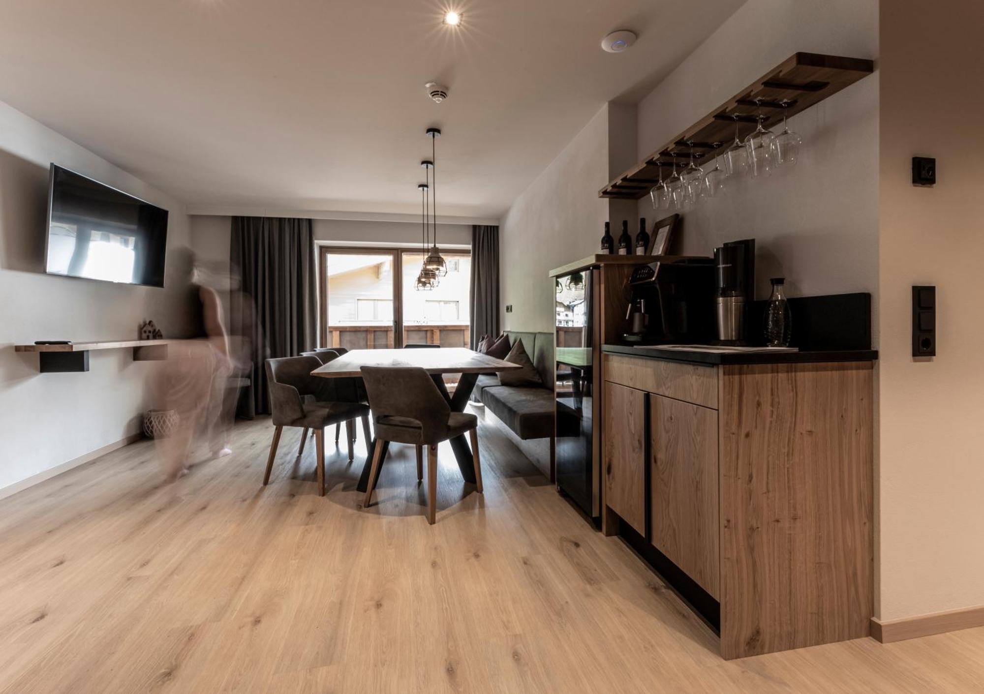 Frau Gans - Pure Mountain Apartments Saalbach-Hinterglemm Exterior photo